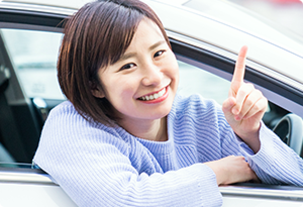セルフの車内クリーニングと業者の違いは？業者に頼む利点について解説！サムネイル